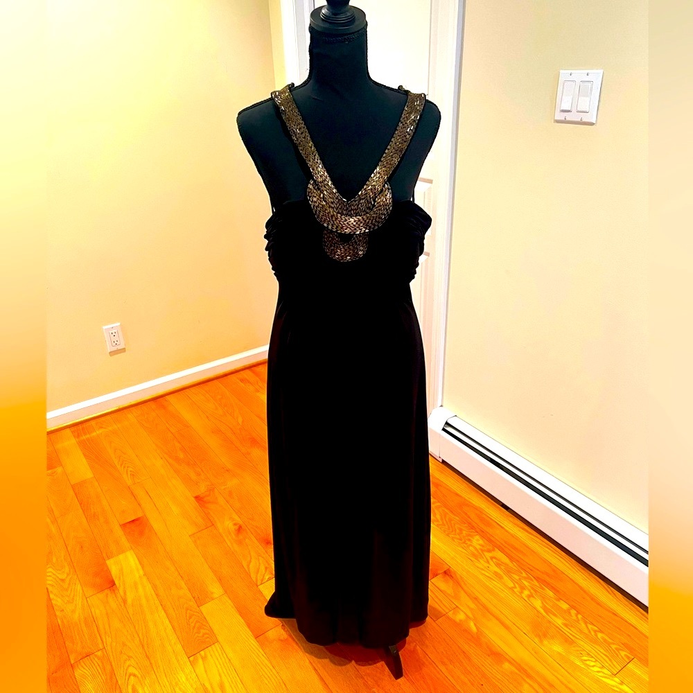 R&M Richards cute maxi dress with gold design around the neck